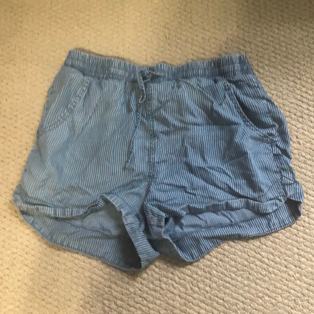 Really cute baggy shorts🔥